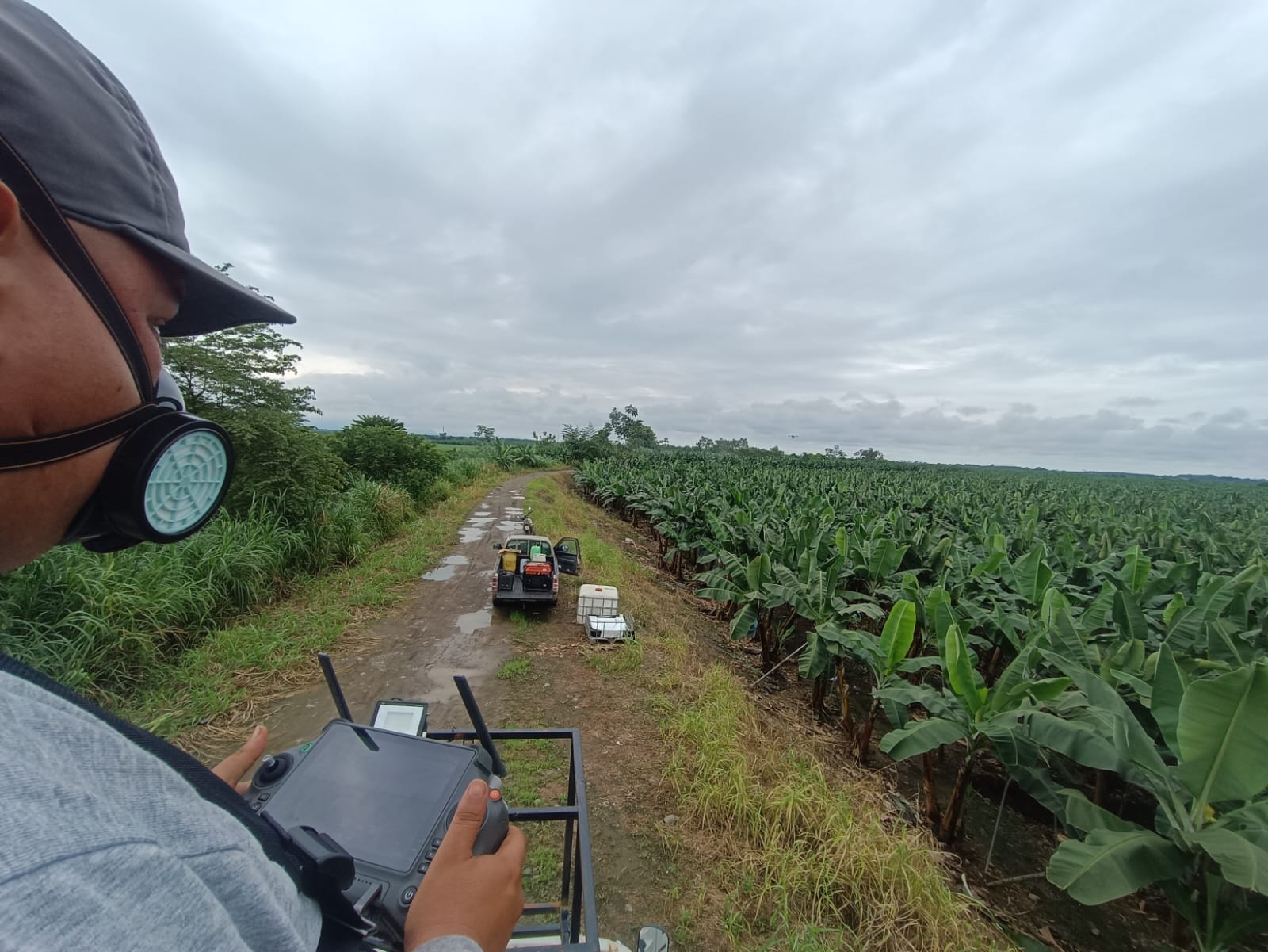 SERVICIO DE FUMIGACION DE PLANTACION DE BANANO, CON DRON AGRAS T40